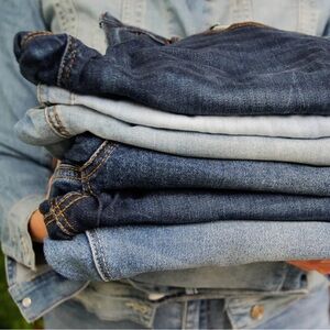 Ovadia
Men's Anthem Light-Wash Slim Jeans